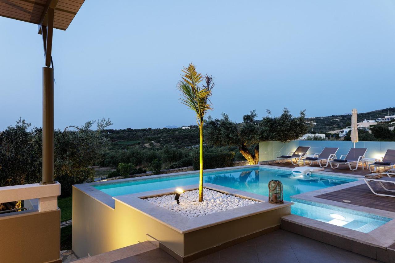 Rizes Villa With Jacuzzi & Heated Pool Ajía Triáda Kültér fotó